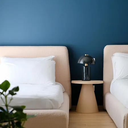 Garden Triple - 3 Min Walk To Benina Express アパート