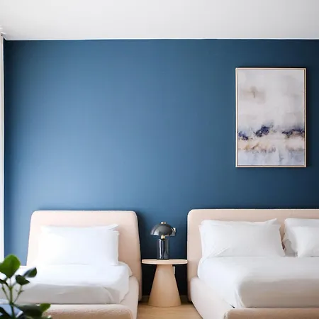 Garden Triple - 3 Min Walk To Benina Express